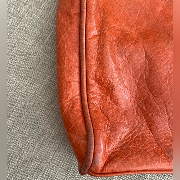 Rebecca Minkoff orange mini 5 zip crossbody bag. Pre-owned - Picture 6 of 11